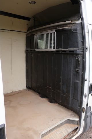 613753-22 Truck IVECO DAILY - 2008