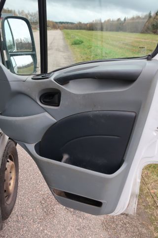 613753-24 Truck IVECO DAILY - 2008