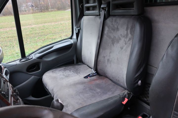 613753-28 Truck IVECO DAILY - 2008