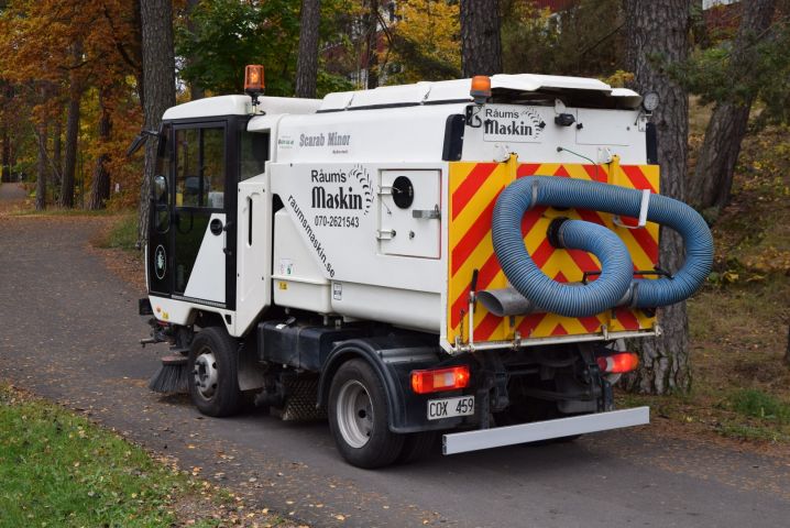 613878-5 Sweeper Scarab Minor (4043 h / 3841 miles) high lift & fast 70 km / h
