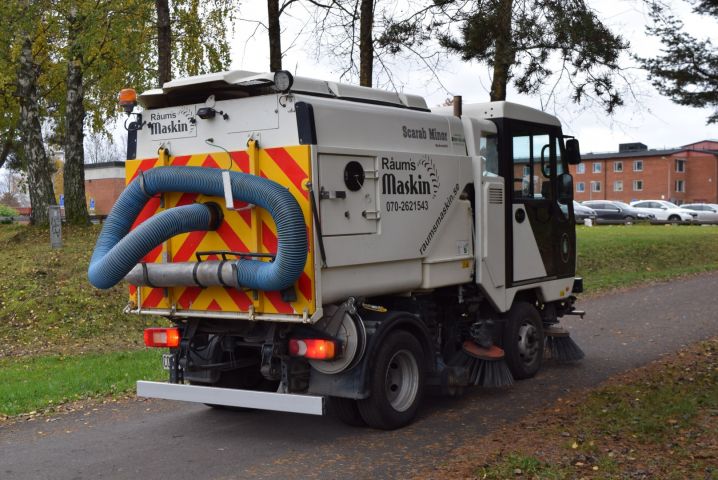 613878-7 Sweeper Scarab Minor (4043 h / 3841 miles) high lift & fast 70 km / h