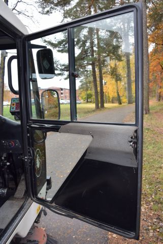 613878-15 Sweeper Scarab Minor (4043 h / 3841 miles) high lift & fast 70 km / h