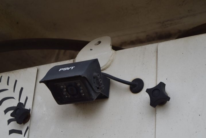 613878-33 Sweeper Scarab Minor (4043 h / 3841 miles) high lift & fast 70 km / h