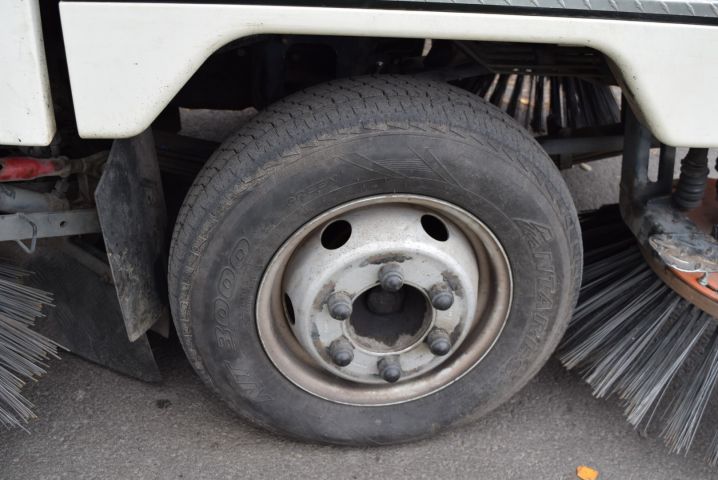 613878-42 Sweeper Scarab Minor (4043 h / 3841 miles) high lift & fast 70 km / h