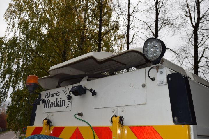 613878-36 Sweeper Scarab Minor (4043 h / 3841 miles) high lift & fast 70 km / h