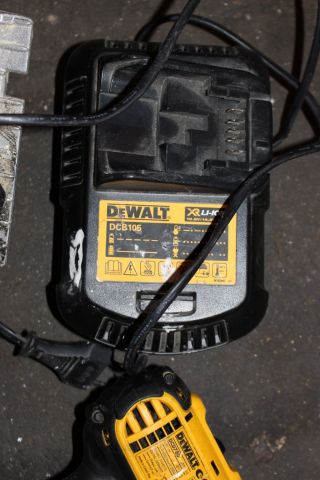 610625-4 Electric weight 2 pcs DeWalt, circular saw, screwdriver