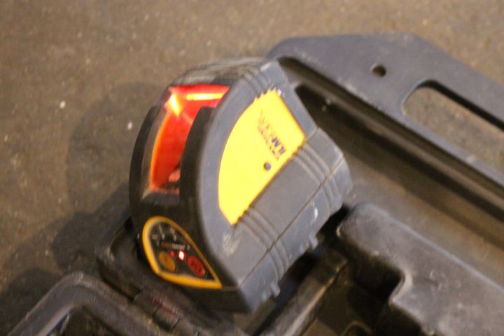 610646-4 Cross laser CST / Berger 58-ILM-XT4