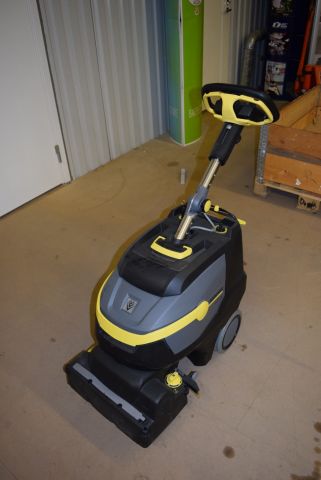571912-2 Kärcher Professional BR 35/12 C combination scrubber
