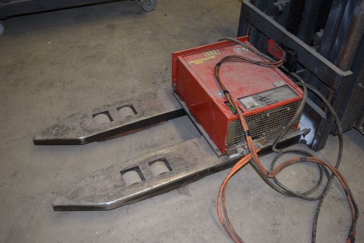 571916-3 125 SDTFVH (1250 kg / 10106h) - 1996 - defective batteries