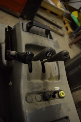 571916-12 125 SDTFVH (1250 kg / 10106h) - 1996 - defective batteries