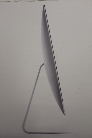 602463-19 Apple iMac 27 "Retina 5K -19 with Keyboard and Computer Mouse