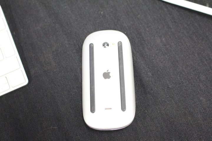 602463-13 Apple iMac 27 "Retina 5K -19 with Keyboard and Computer Mouse