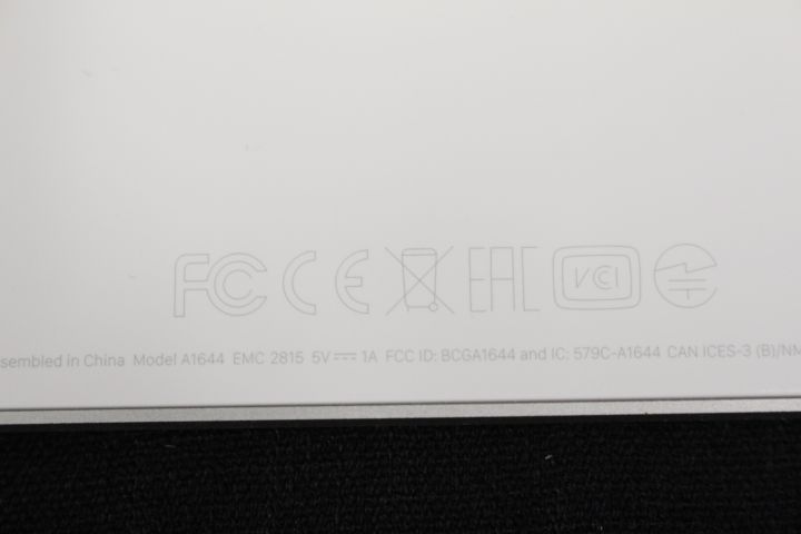 602463-10 Apple iMac 27 "Retina 5K -19 with Keyboard and Computer Mouse