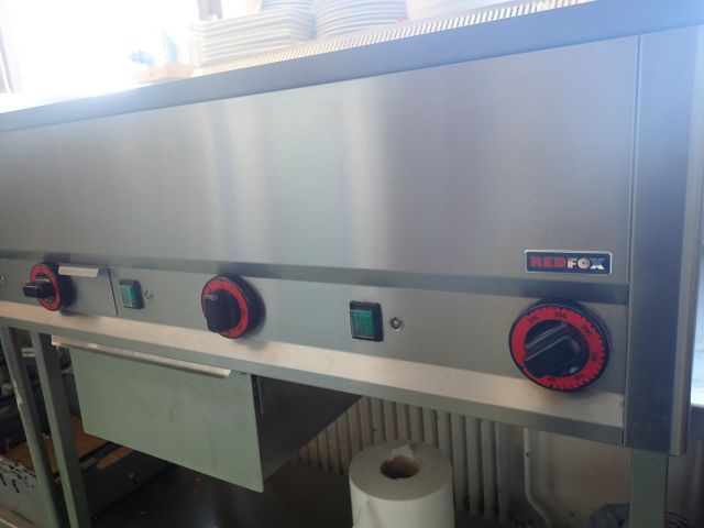 578102-3 Frying table Redfox FTH90EL