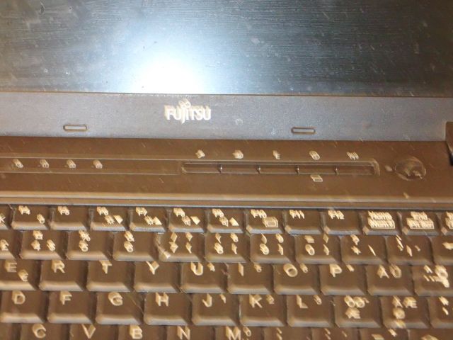 520051-3 Fujitsu Lifebook P702