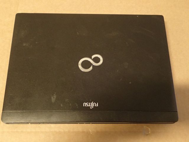 520051-7 Fujitsu Lifebook P702