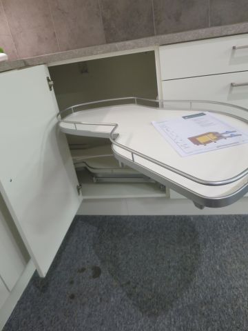 615016-16 Exhibition kitchen with appliances Marbodal Kök