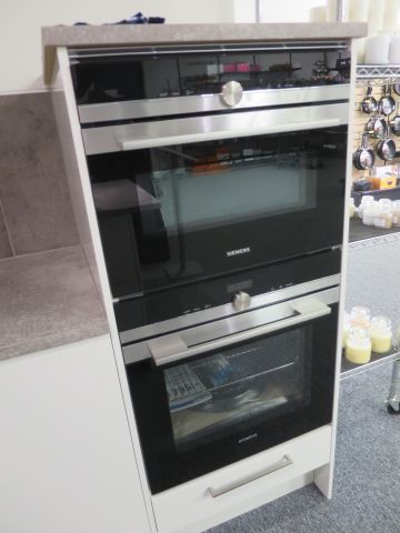 615016-21 Exhibition kitchen with appliances Marbodal Kök