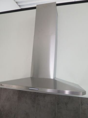 615016-25 Exhibition kitchen with appliances Marbodal Kök