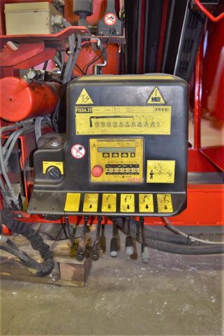 615072-16 Crane flat CMT (Fassi F155 crane with grip) - 2007