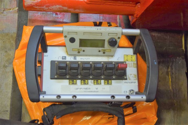 615072-22 Crane flat CMT (Fassi F155 crane with grip) - 2007