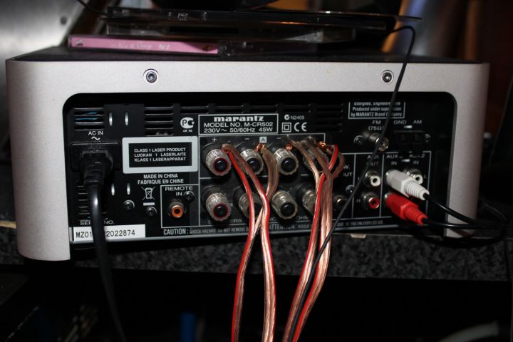 595062-5 Stereo Marantz M-CR502 med 4st högtalare