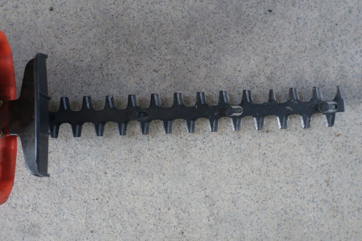 581260-4 Hedge trimmer, Tanaka THT-200