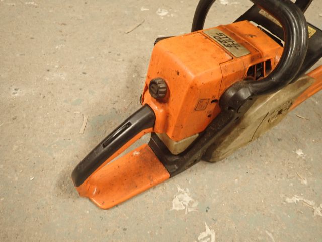 577953-4 Chainsaw STIHL 023