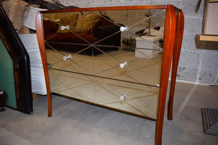 615304-2 Chests of drawers