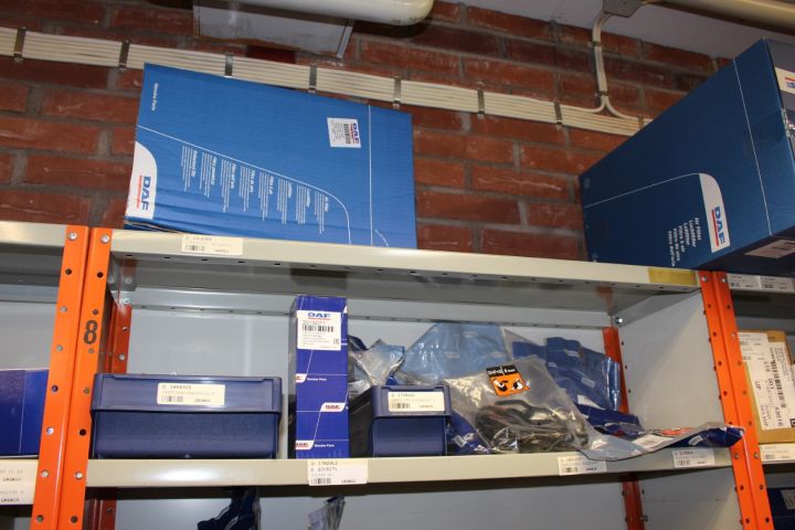605601-12 Spare parts stock for DAF and MAN trucks