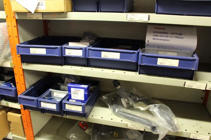 605601-26 Spare parts stock for DAF and MAN trucks