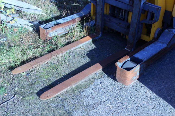 605530-2 Skjutstativstruck Jungheinrich 1200 kg/6,5 meter (utan batteri)