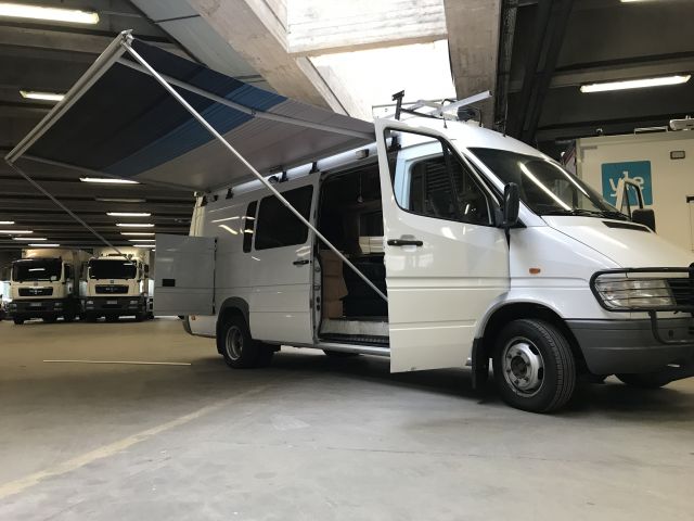 615477-7 Mercedes-Benz 412 D Sprinter truck - No reserve!