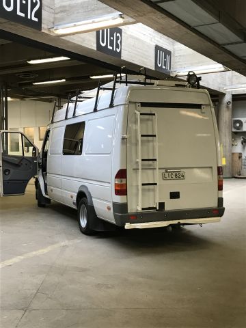 615477-6 Mercedes-Benz 412 D Sprinter truck - No reserve!