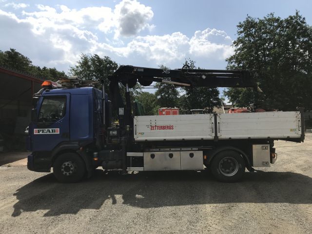 615790-6 Crane truck Volvo FLL 240 (Hiab XS 111 HiDuo) - 2007