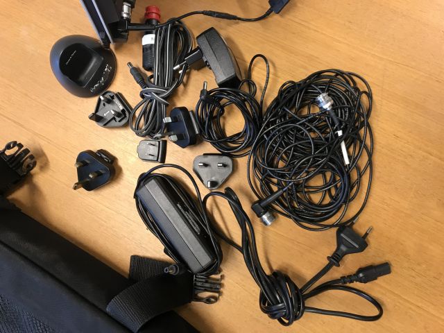 615485-2 Thrane & Thrane Explorer 700 BGAN satellite phone