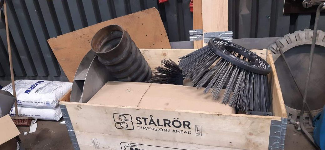 613878-49 Sweeper Scarab Minor (4043 h / 3841 miles) high lift & fast 70 km / h