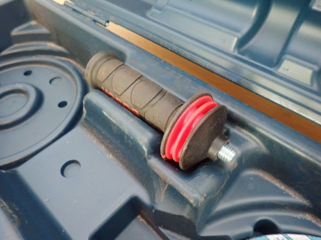 598887-8 Angle grinder BOSCH GWS 24-230 LVI