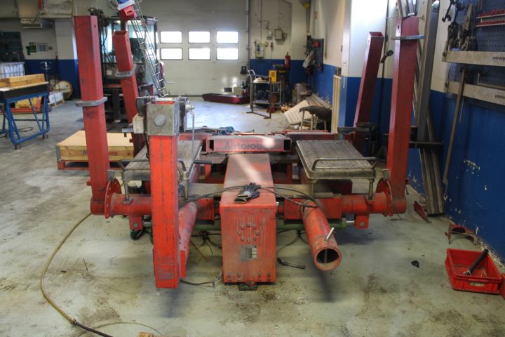616092-7 Bench Autorobot III with accessories