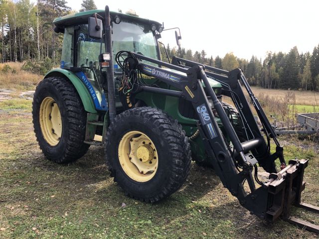 616934-5 Tractor - John Deere 5820 -05