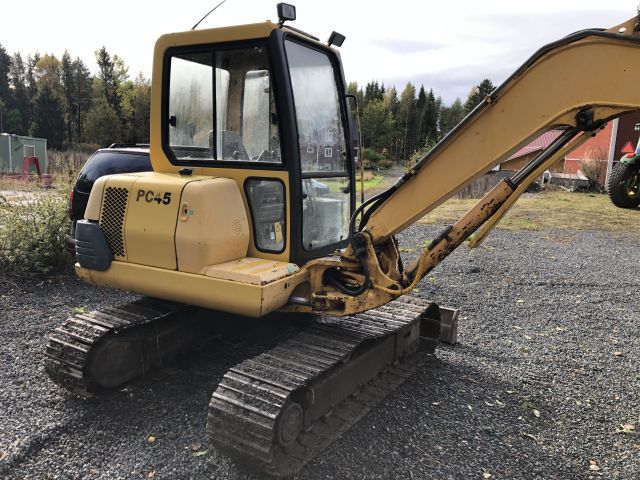 616933-3 Excavator - Komatsu PC-45