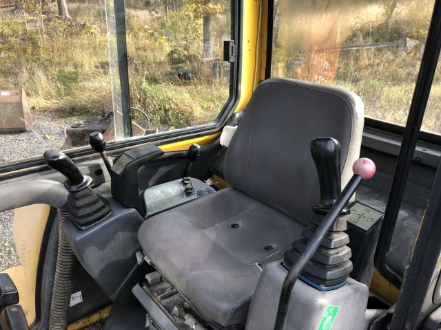 616933-6 Excavator - Komatsu PC-45