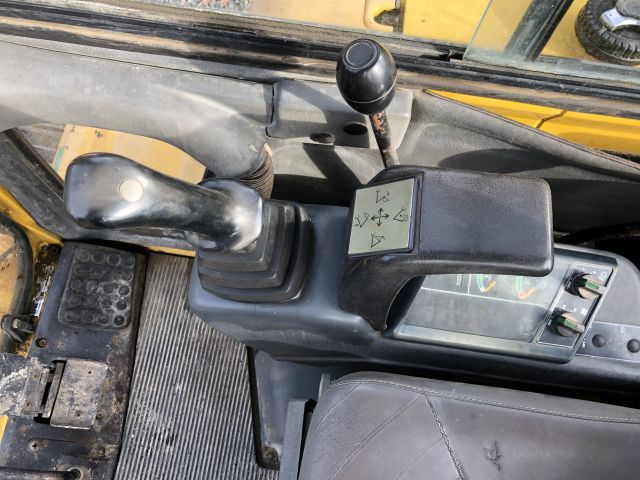 616933-8 Excavator - Komatsu PC-45