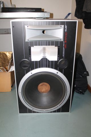 616104-5 Older Bang-Olufsen Hifi System