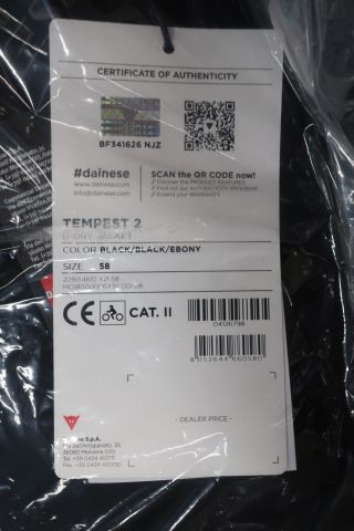 616849-2 MC Jacket Dainese Tempest d-dry jacket p.58