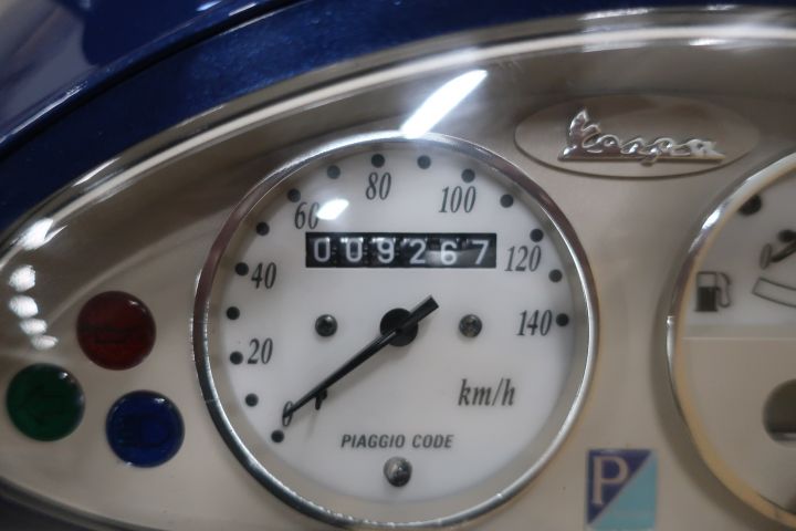 615019-9 Lightweight MC Piaggio ET4 125cc -04
