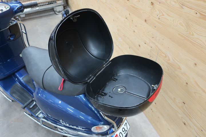 615019-19 Lightweight MC Piaggio ET4 125cc -04