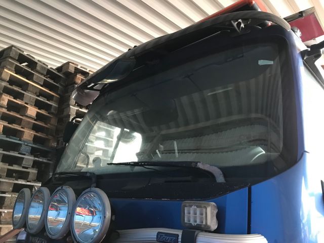 615790-12 Crane truck Volvo FLL 240 (Hiab XS 111 HiDuo) - 2007