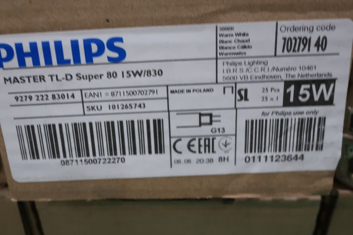 619401-3 6 25-pack fluorescent lamps Philips Master TL-D Super 80 15W / 830