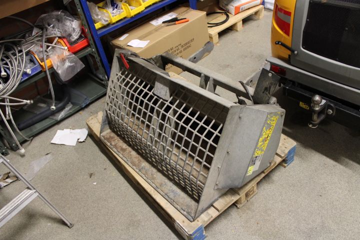 619543-23 Utility carrier Stiga Titan 32H with accessories